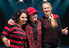 Les artistes de la compagnie Slam O Feminin en 2024 CatMat Kasia et Slama